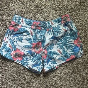 Salt Life Floral Print Women's Cargo Shorts
